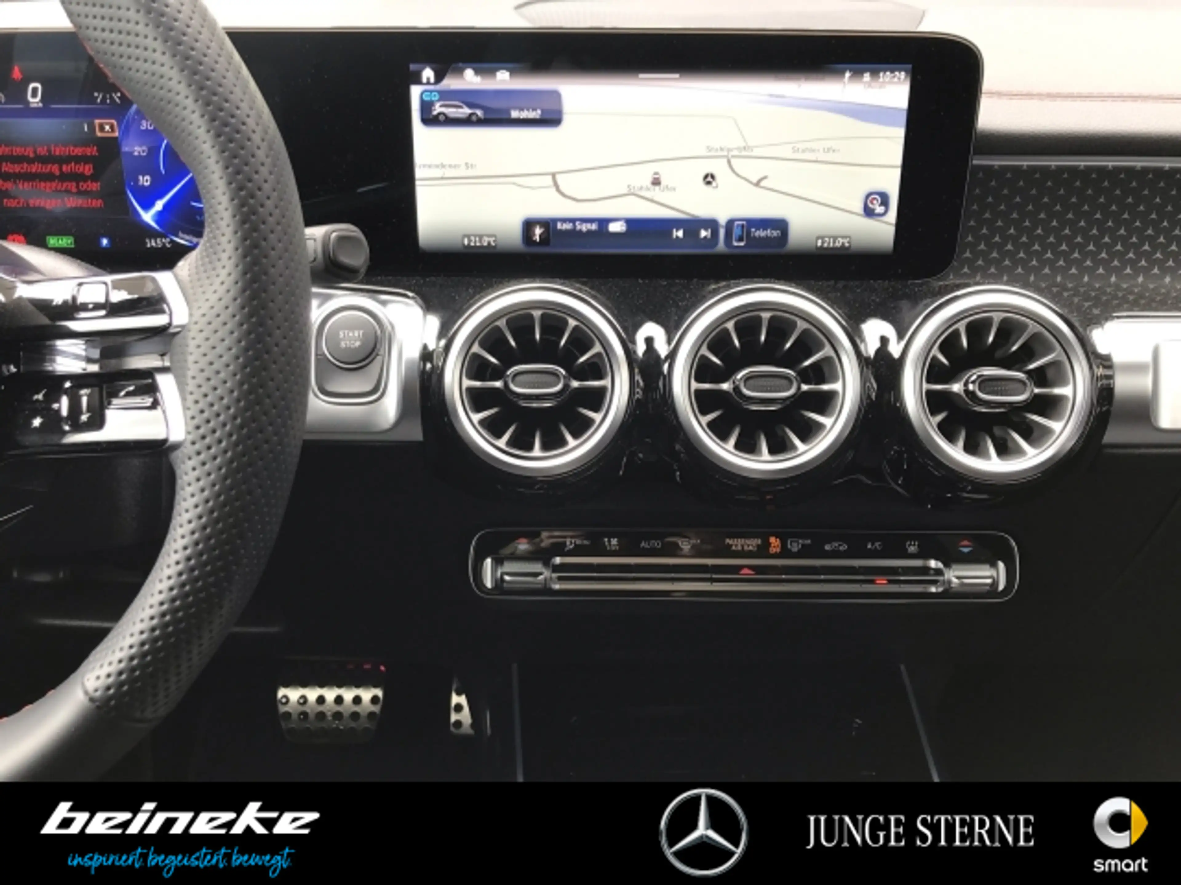 Mercedes-Benz EQB 350 EQB 350 4MATIC AMG plus Pano Night 360° Memory — photo 12