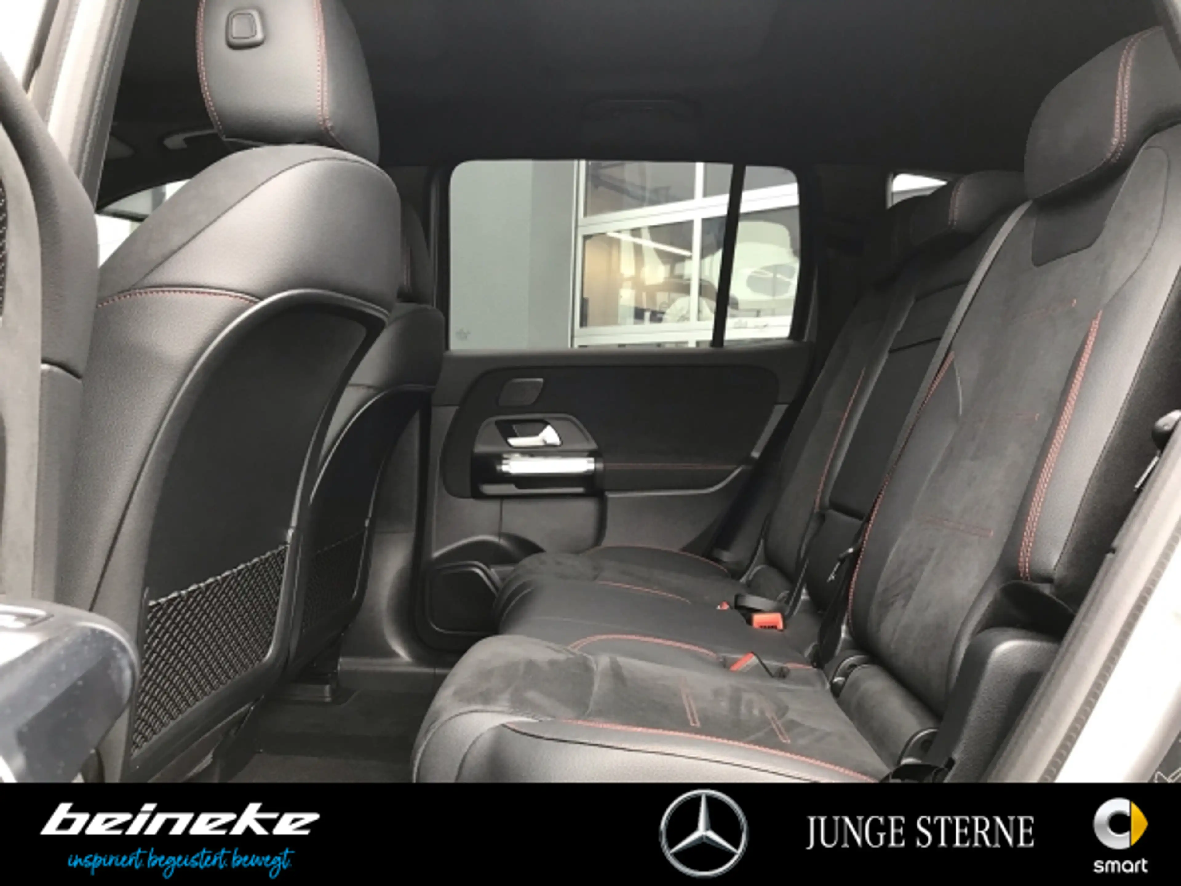 Mercedes-Benz EQB 350 EQB 350 4MATIC AMG plus Pano Night 360° Memory — photo 11