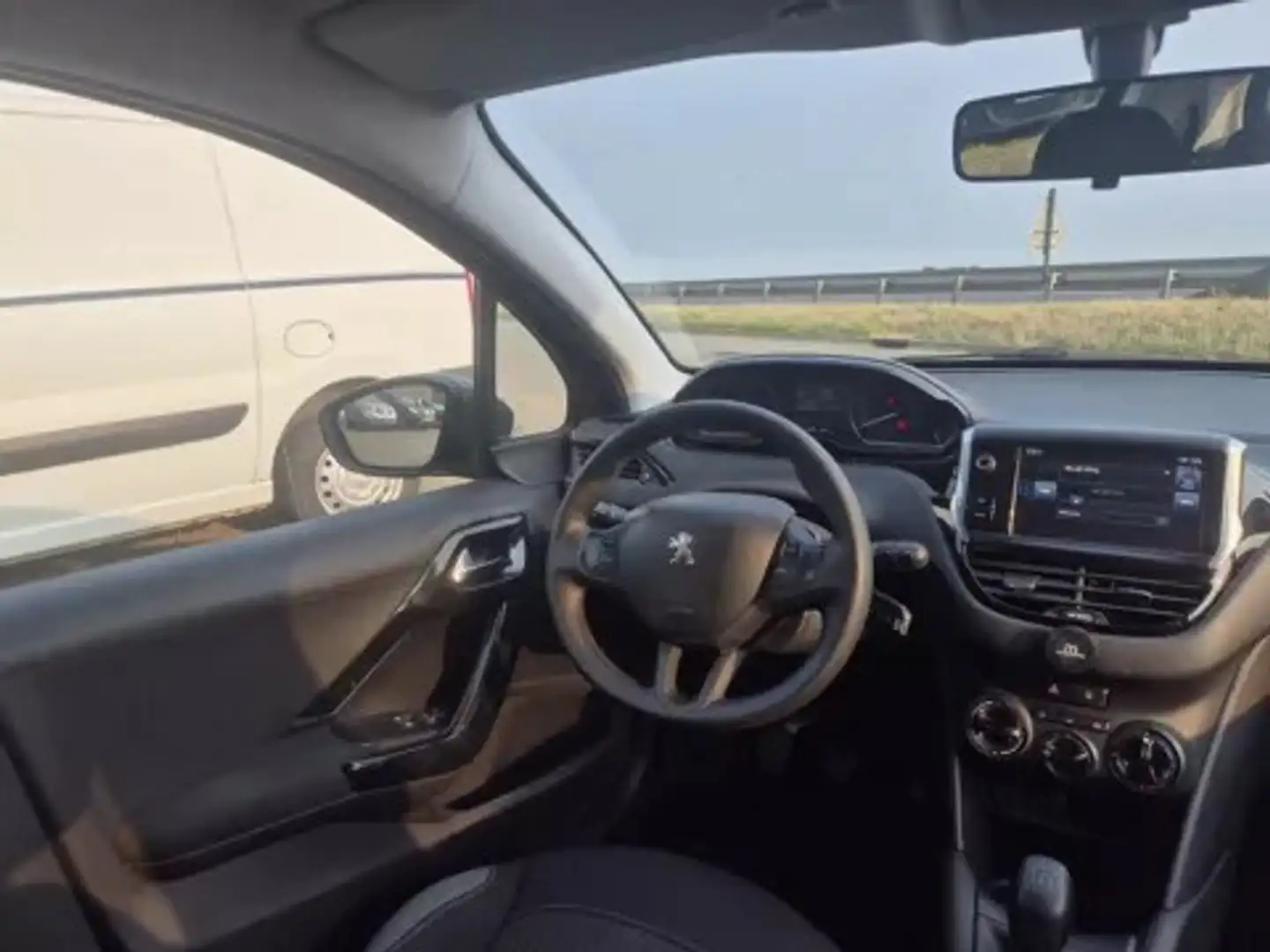 Peugeot 208 1.2 PureTech 82ch BVM5 Style - 2
