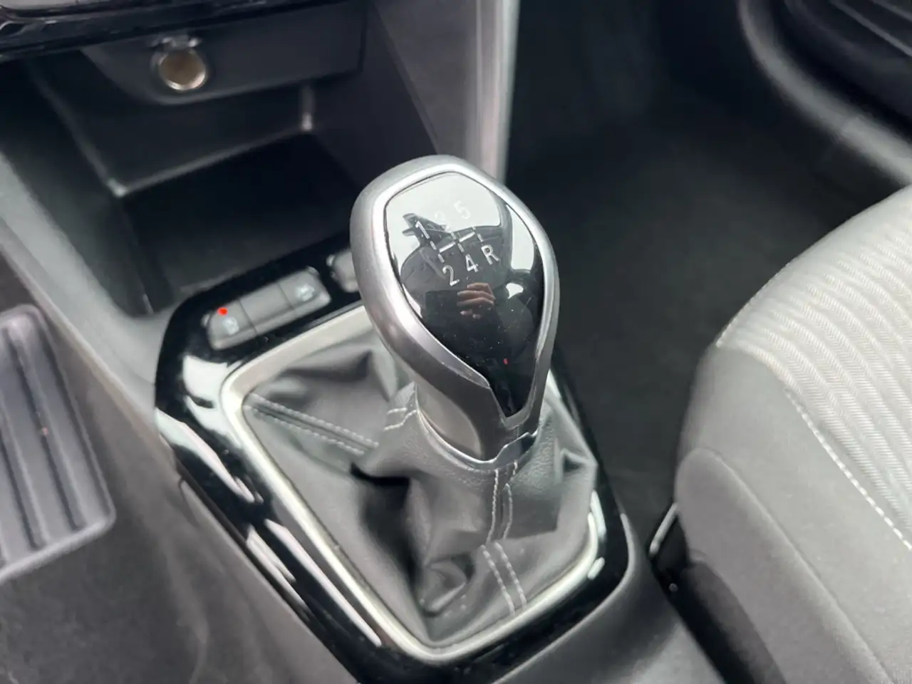 Opel Corsa F 1.2 Apple CarPlay Android Auto Musikstreaming DA 19