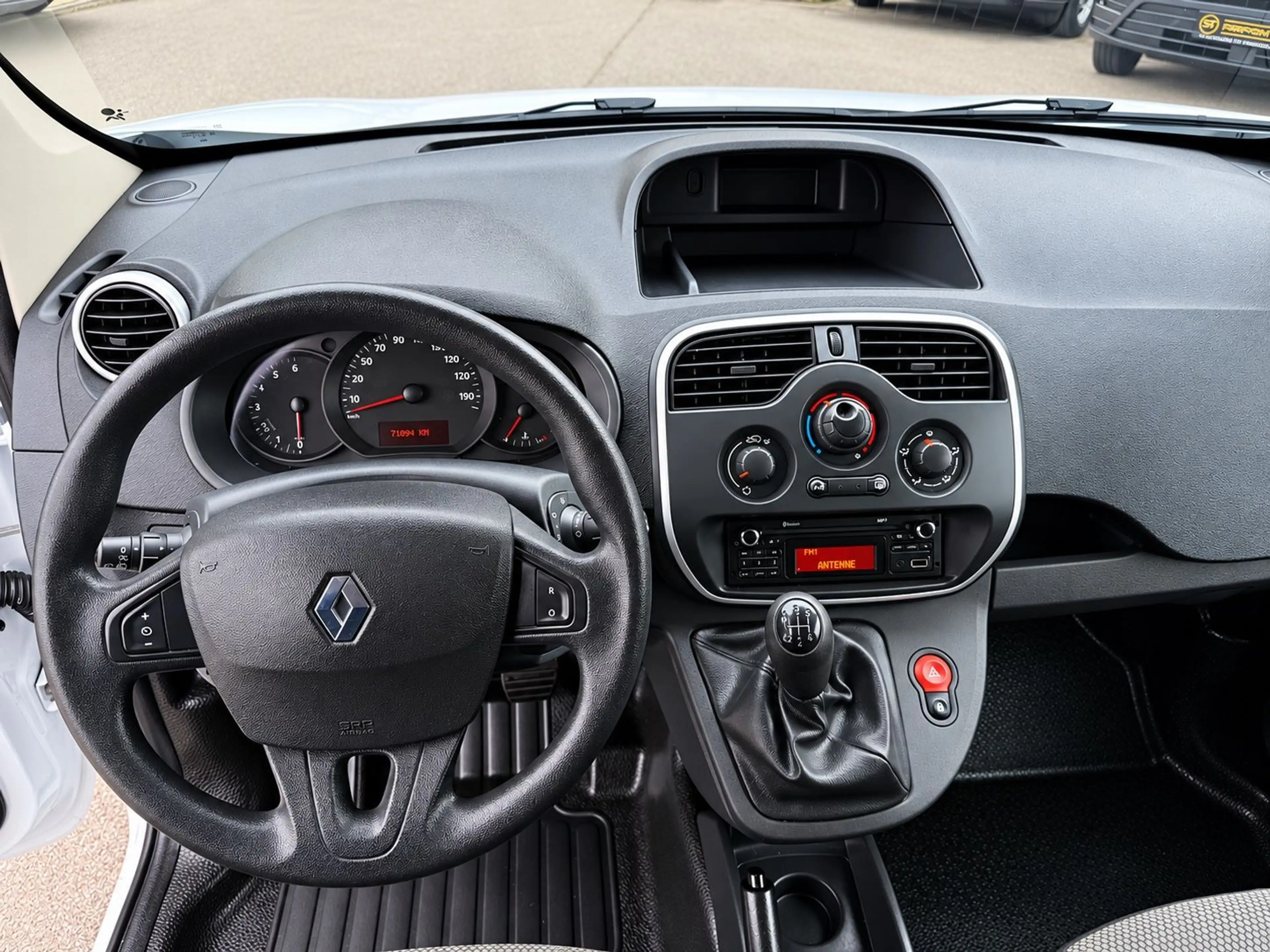 Renault Kangoo Rapid Extra KLIMA TEMP SORTIMO AHK 1HAND — photo 12