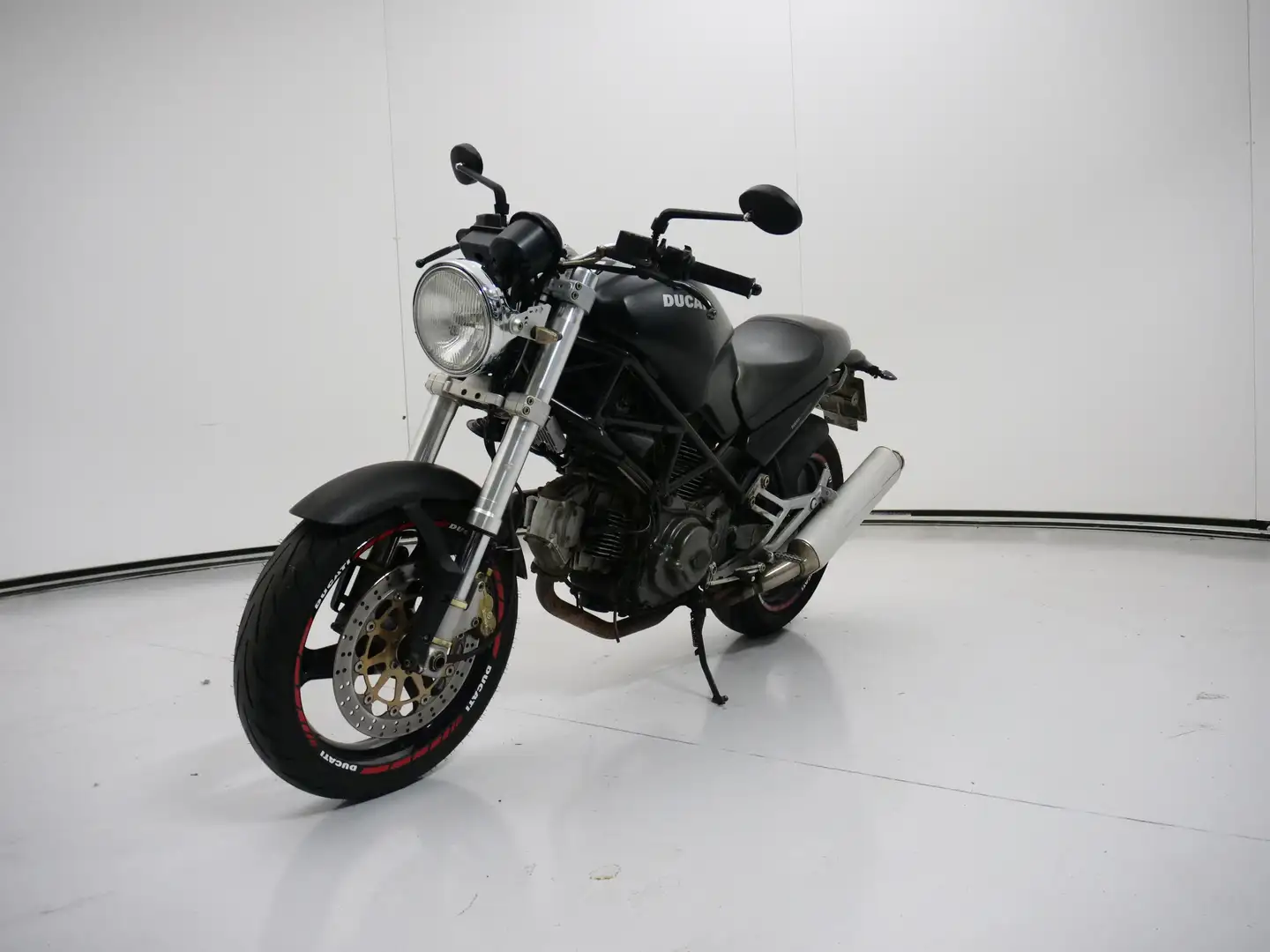 Ducati Monster 600 DARK Black - 1