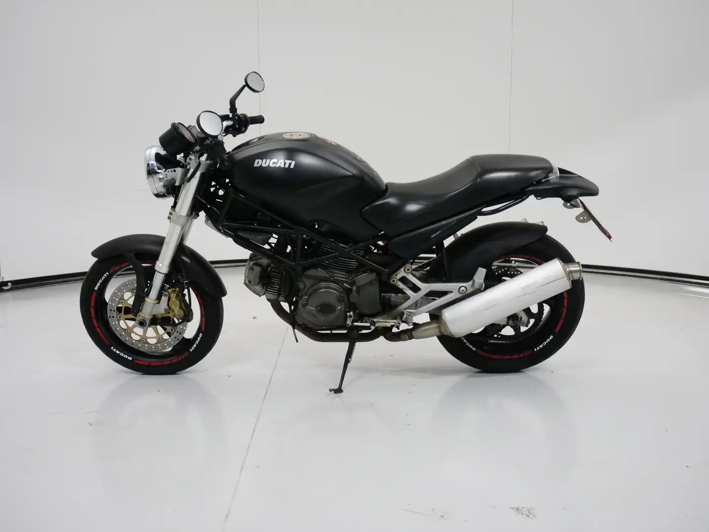 Ducati Monster 600 DARK Fekete - 2