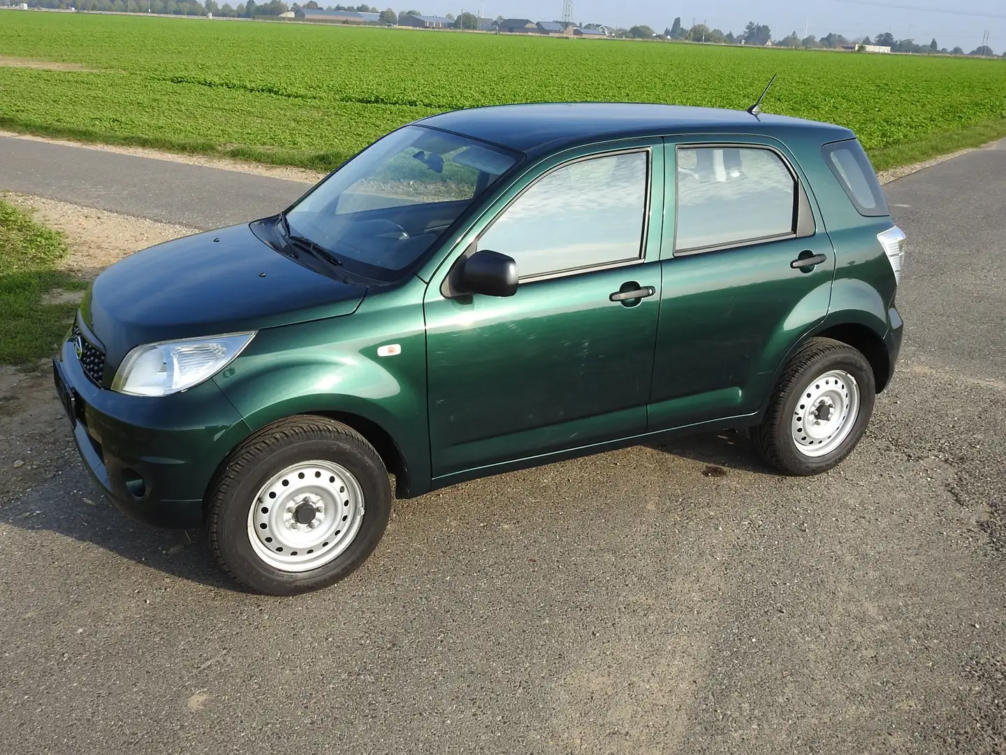 Daihatsu Terios 2.Hand. 56147km. AHK. Klima. Winterreifen ! Grün - 2