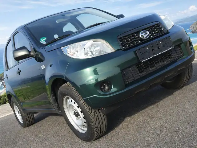 Daihatsu Terios 2.Hand. 56147km. AHK. Klima. Winterreifen !