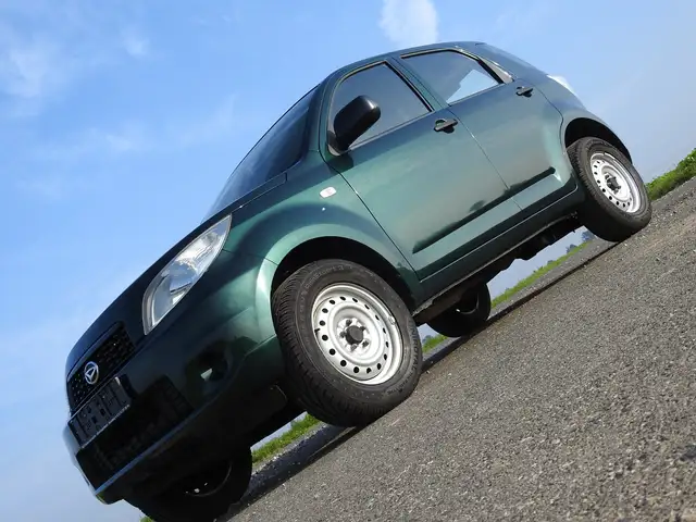Daihatsu Terios 2.Hand. 56147km. AHK. Klima. Winterreifen !