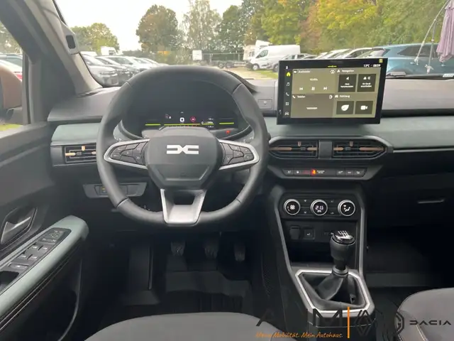 Dacia Sandero view 15