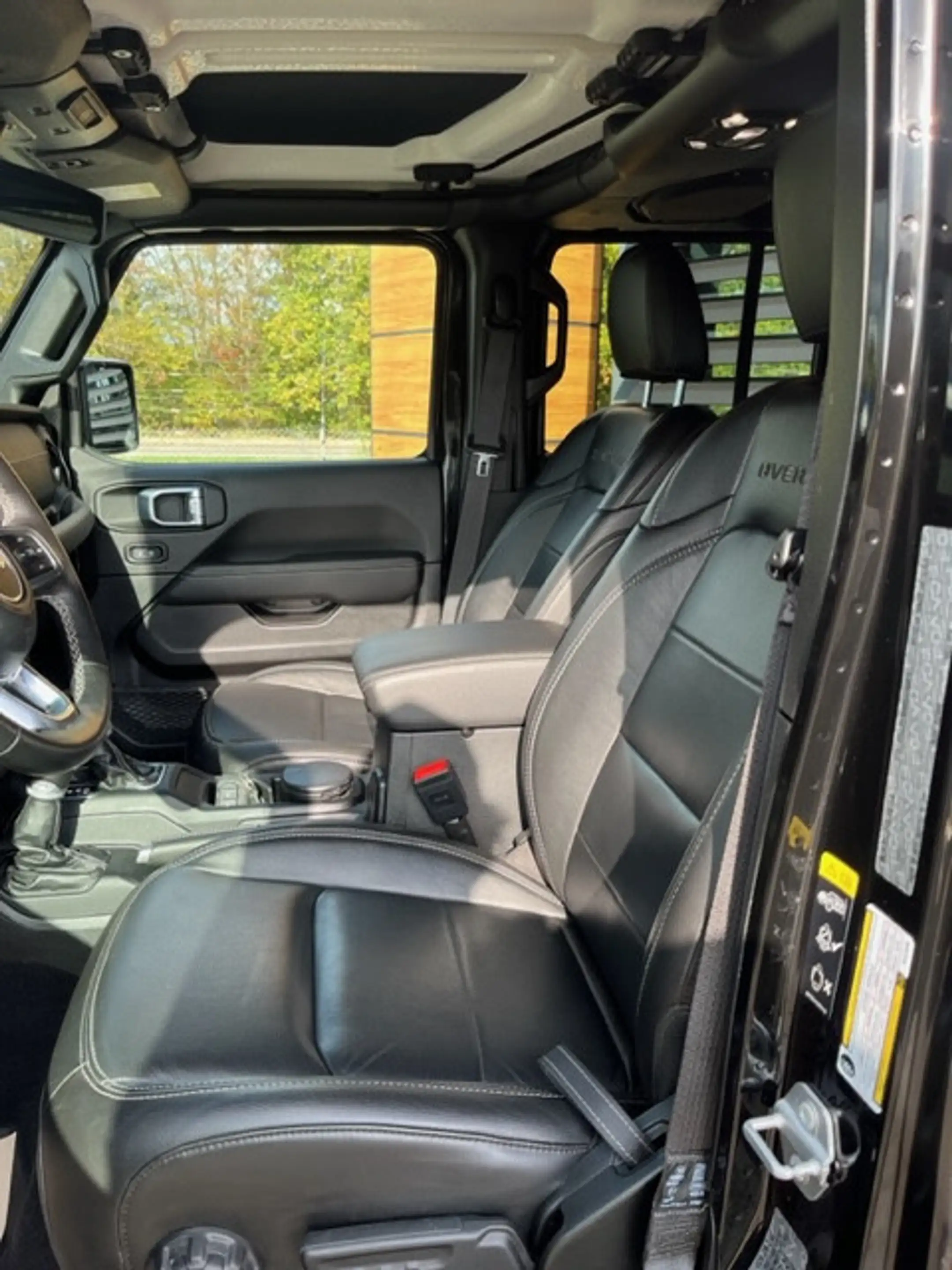 Jeep Gladiator 3.0 V6 AUT 5 PERS MULTI CARGO -VAN- LEDER /NAVI CL — photo 11