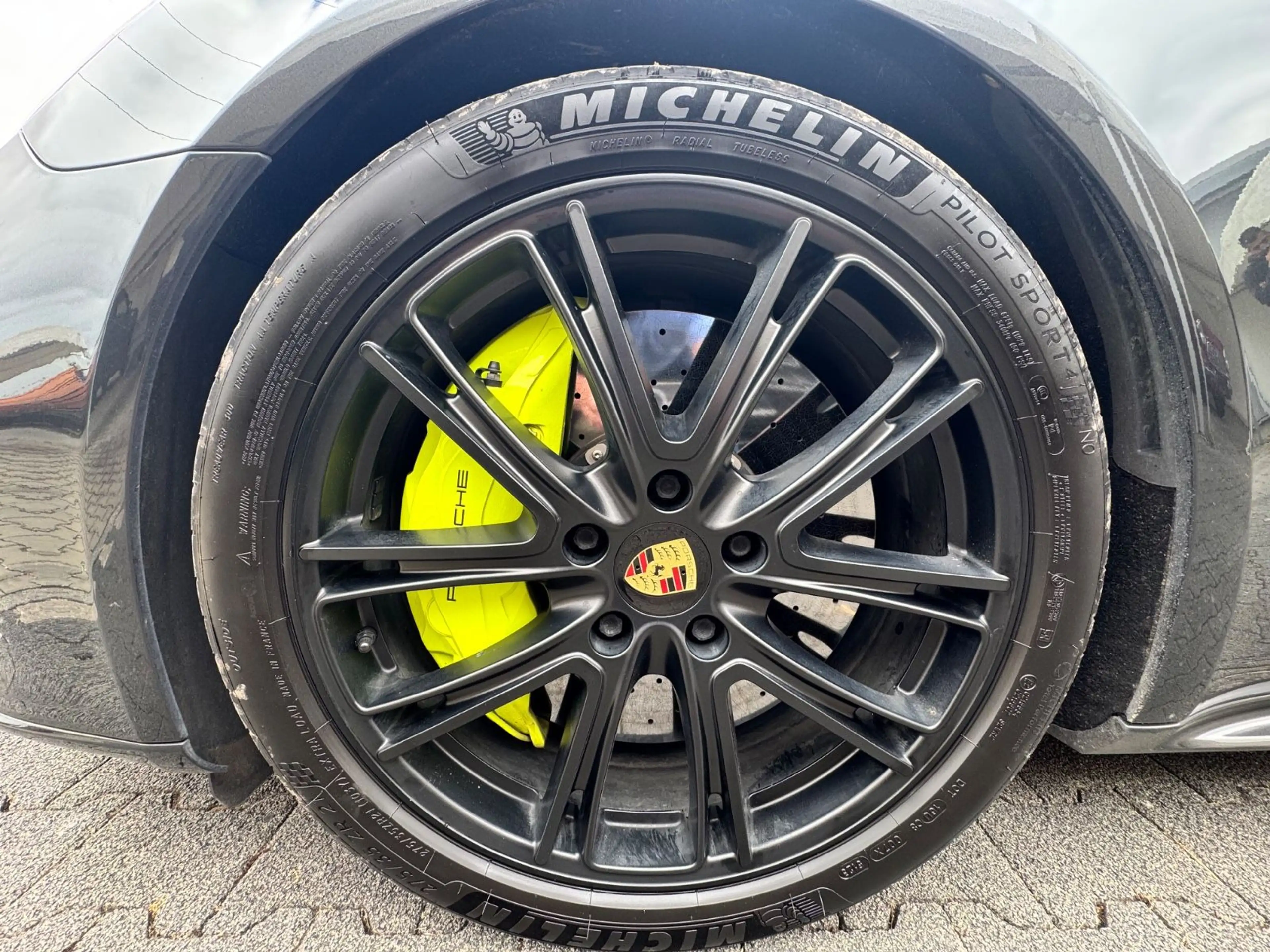 Porsche Panamera Sport Turismo Turbo S E-Hybrid — photo 8