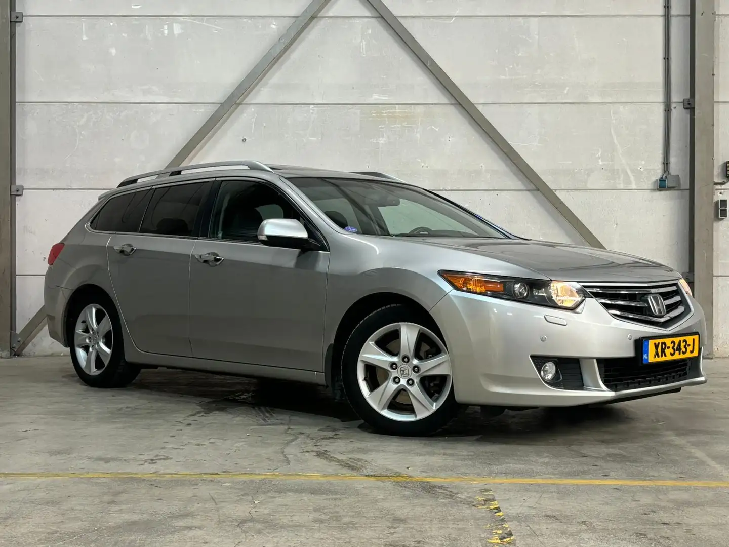 Honda Accord Tourer 2.4 Executive Automaat Panodak 201PK Grijs - 2