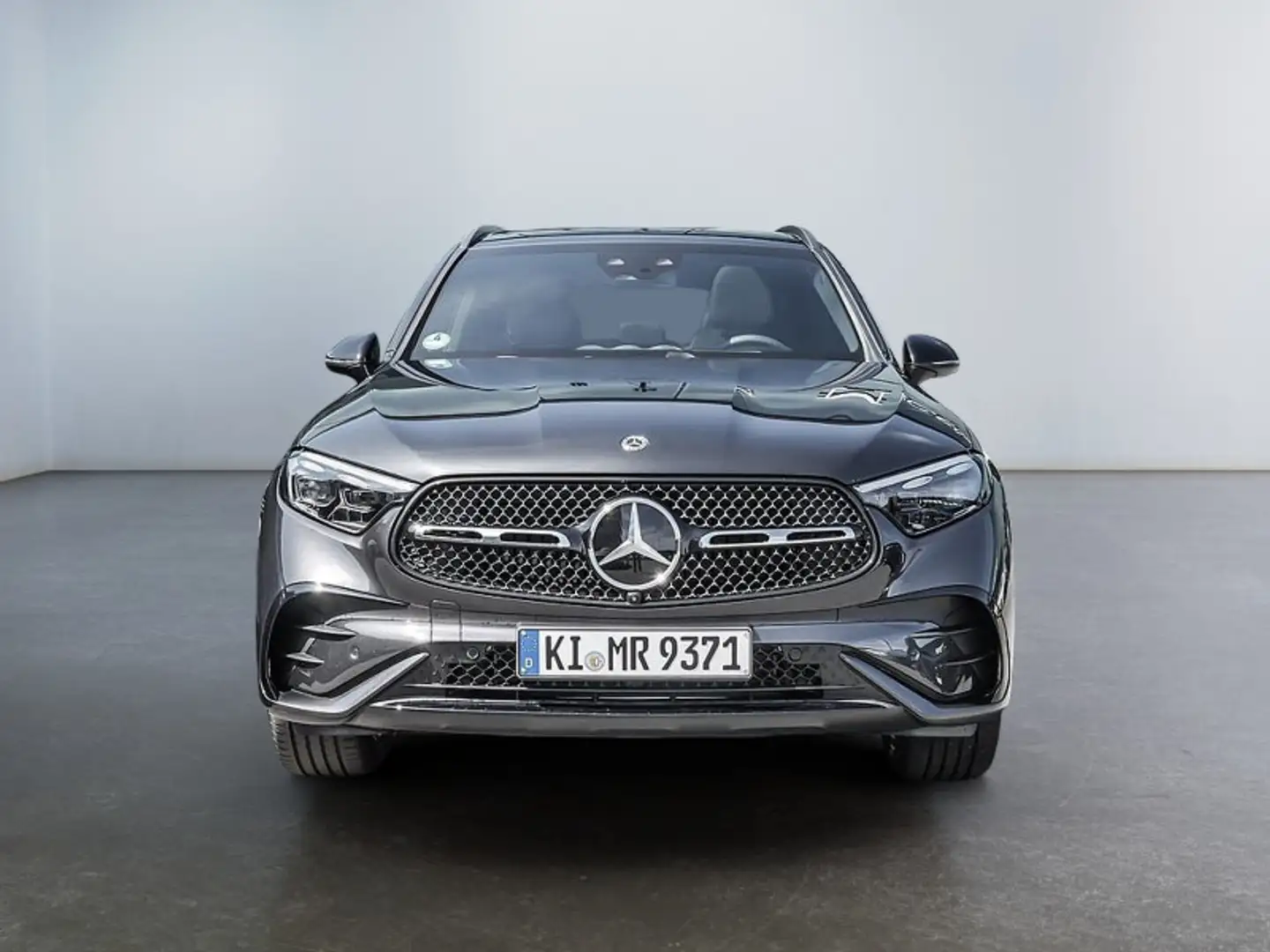 Mercedes-Benz GLC 300 4M AMG NIGHT MEMO 360 AHK DISTR KAMERA Grau - 2