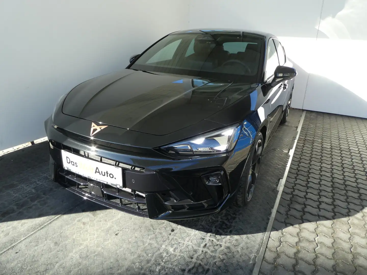 CUPRA Leon 1.5 TSI ACT Schwarz - 1