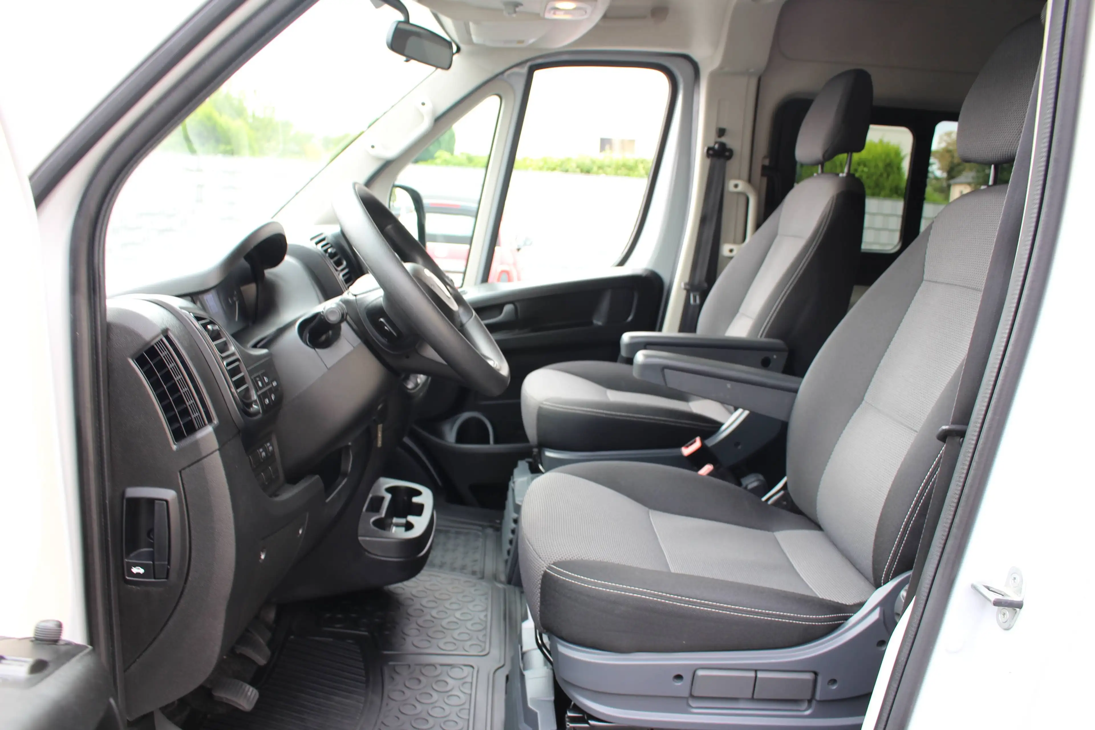Fiat Ducato 35 L4H2 140 9-Sitz*Klima*Navi*Temp.*AHK — photo 11