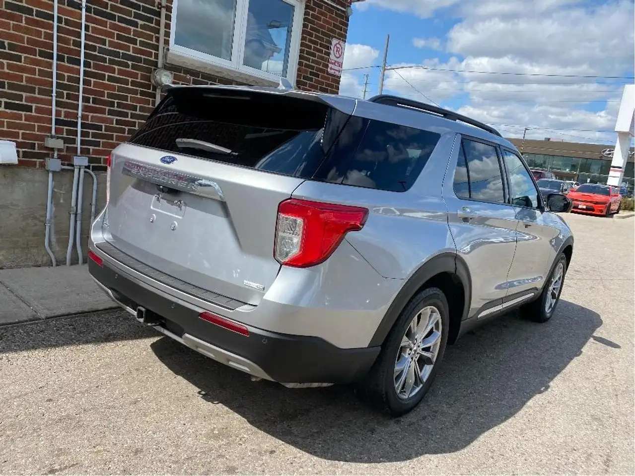 Ford Explorer снимка Ford Explorer