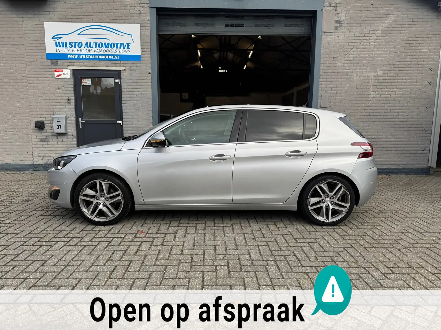 Peugeot 308 1.6 THP Allure*156pk*Pano*Keyless*LED*Nw APK*Rijkl Grijs - 2