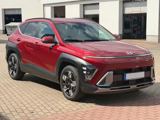 Hyundai Kona view 3