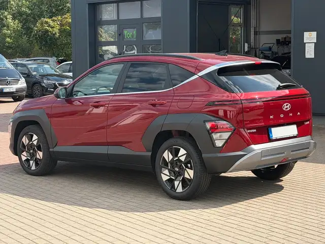 Hyundai Kona view 4