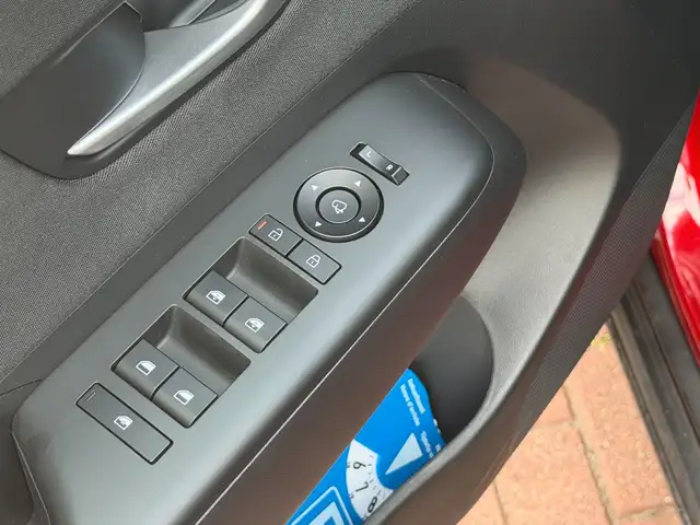 Hyundai Kona view 15