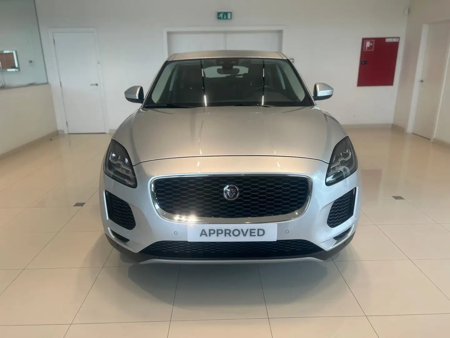 Jaguar E-Pace R-Dynamic S P200 Grijs - 2
