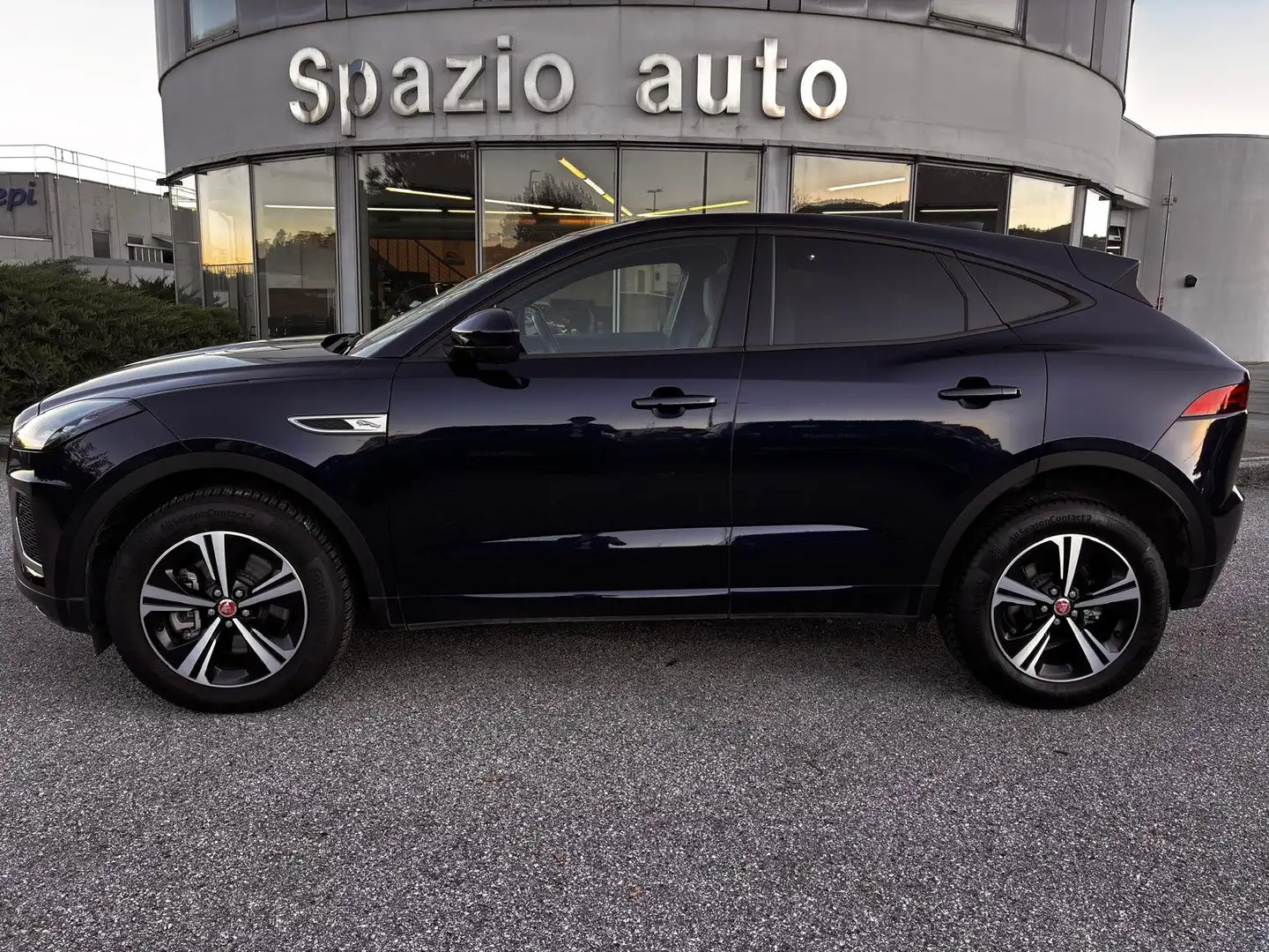 Jaguar E-Pace E-Pace 2021 2.0d i4 mhev R-Dynamic S 163cv auto Blu/Azzurro - 2