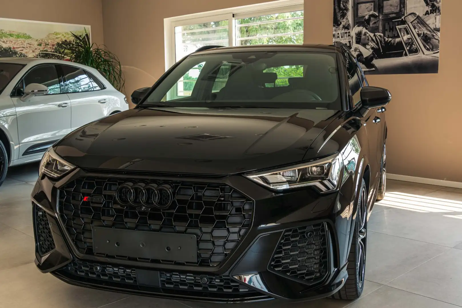 Audi RS Q3 quattro S tronic Listino 94.300 € Siyah - 1