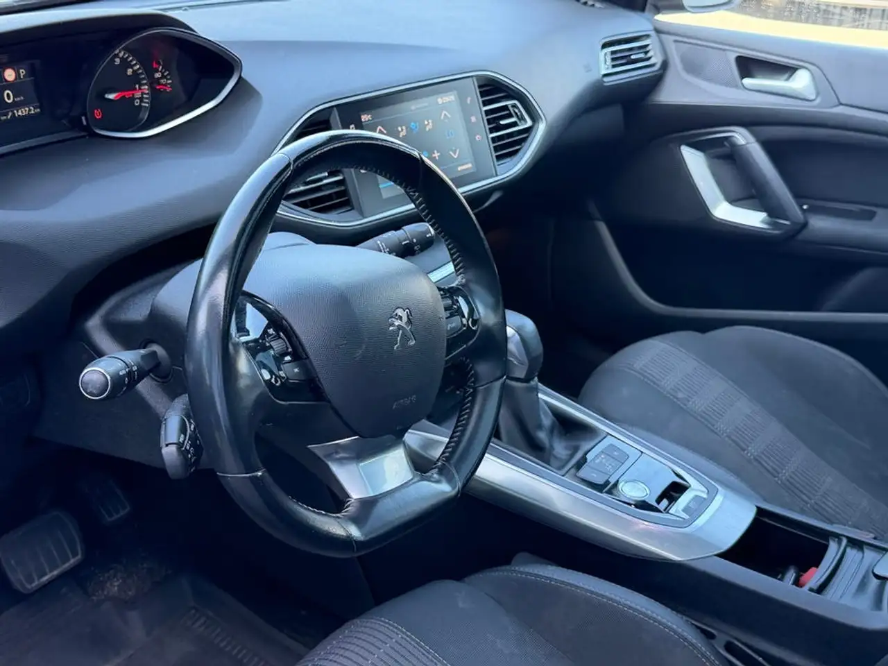 Peugeot 308 308 — photo 6