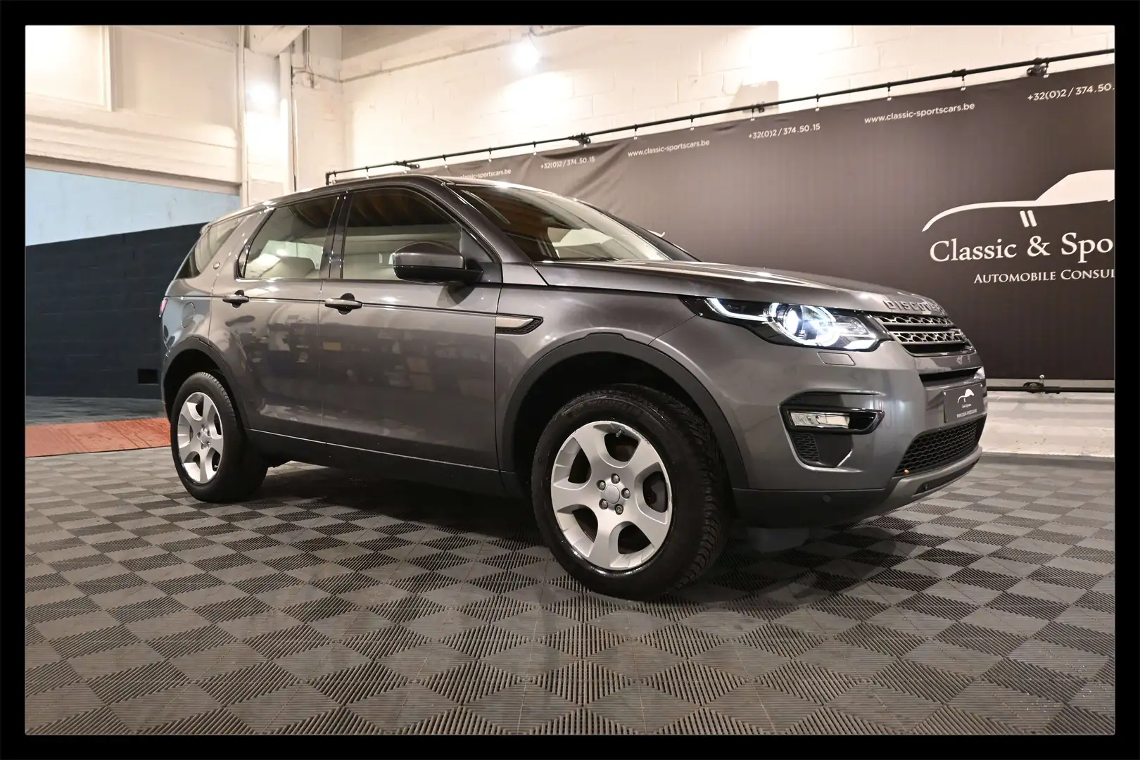 Land Rover Discovery Sport 2.0 TD4 HSE / EURO 6b / XENON / GPS NAVI / FULL Gris - 1