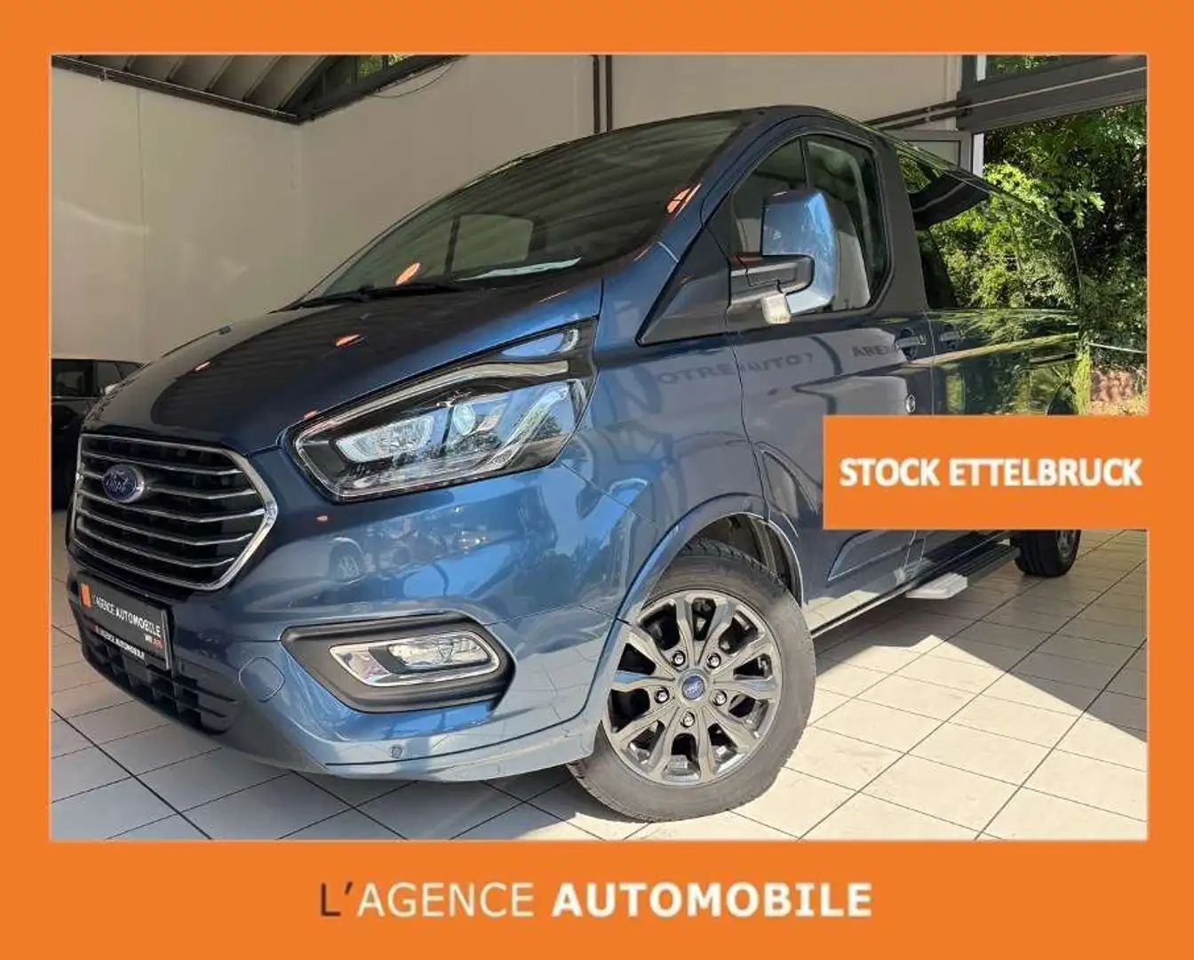 Ford Tourneo Custom Shuttle 8 Places L2H1 2.0 EcoB Bleu - 1