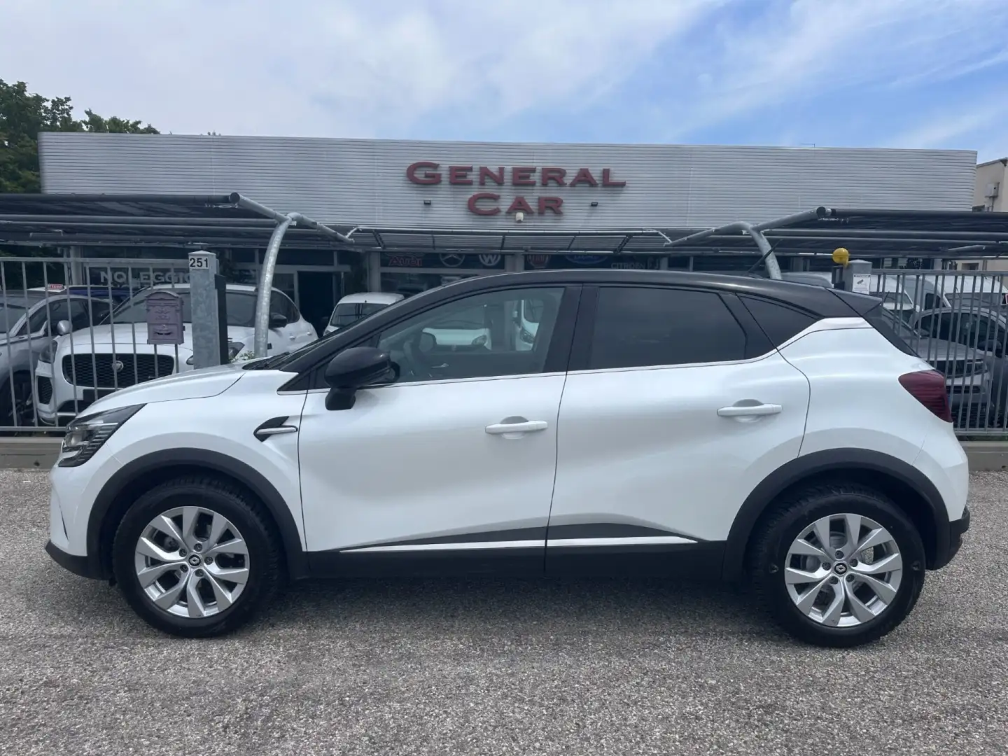 Renault Captur 1.0 TCe 90 CV Intens Weiß - 1