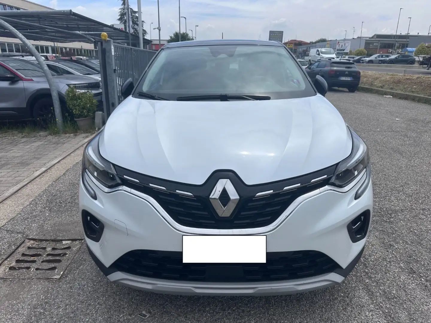 Renault Captur 1.0 TCe 90 CV Intens Weiß - 2
