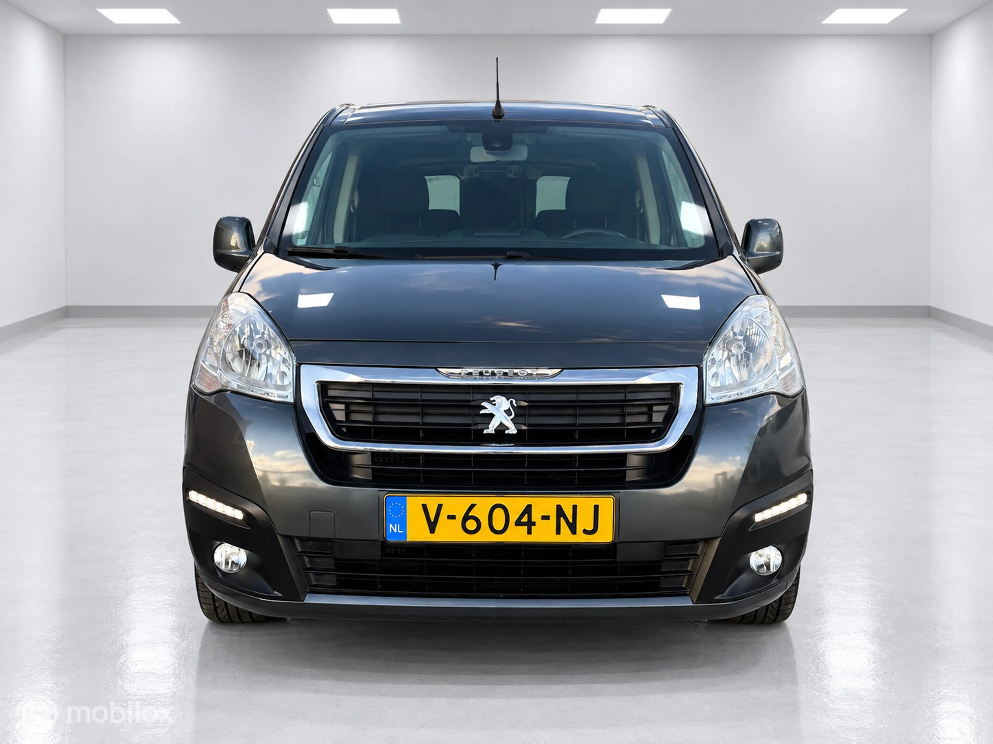 Peugeot Partner bestel 120 1.6 BlueHDi 100 L1 Galicia Premium Pack — photo 3