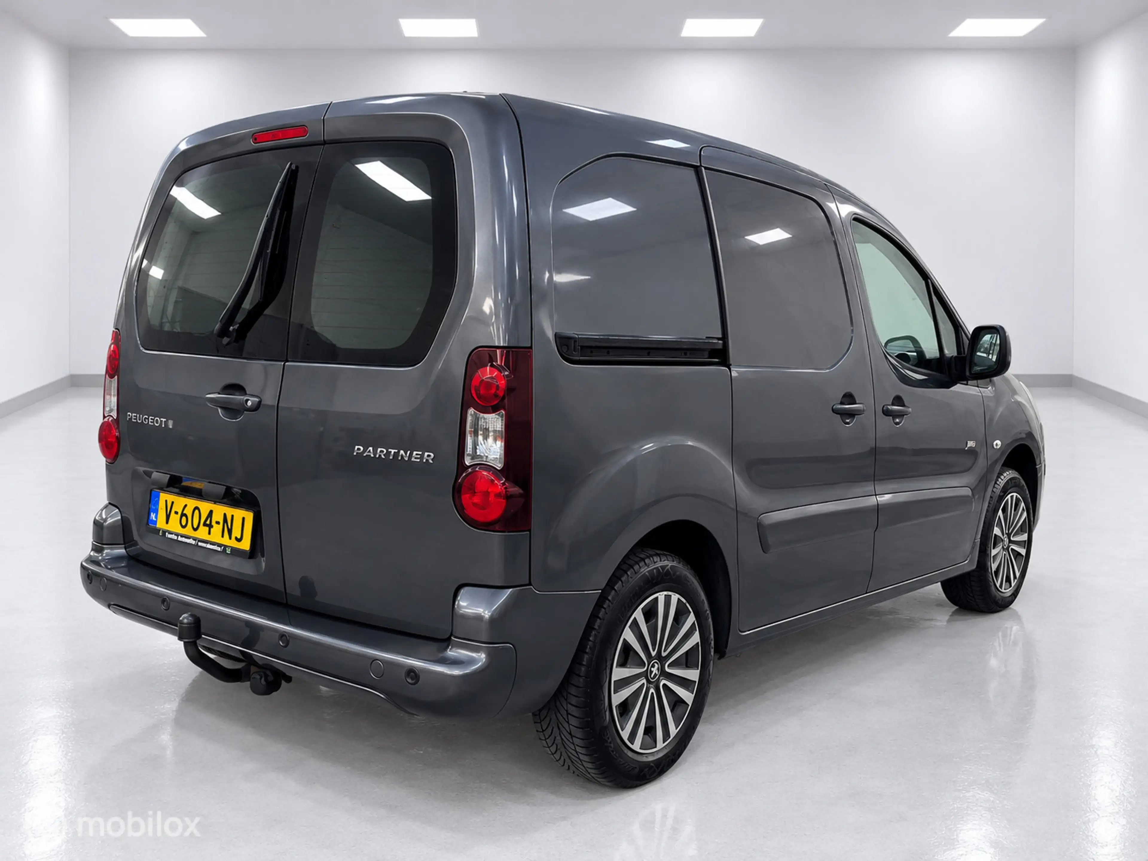 Peugeot Partner bestel 120 1.6 BlueHDi 100 L1 Galicia Premium Pack — photo 5