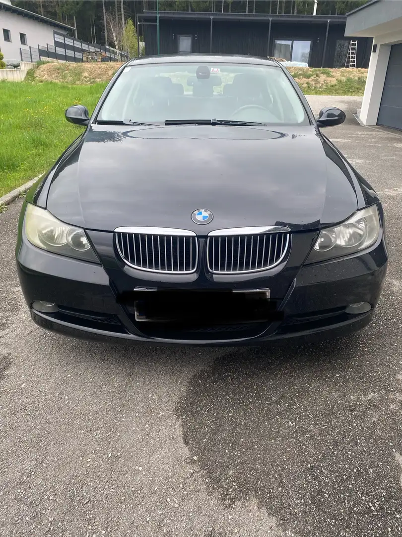 BMW 318 318d - 1