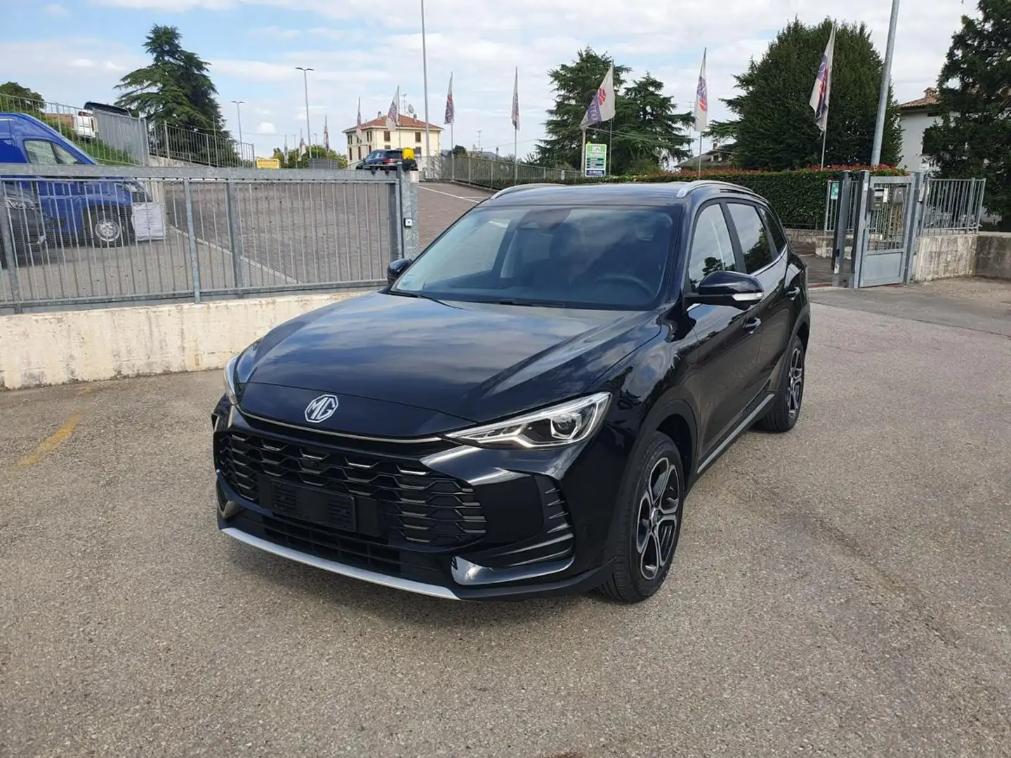 MG ZS 1.5 Comfort Noir - 1