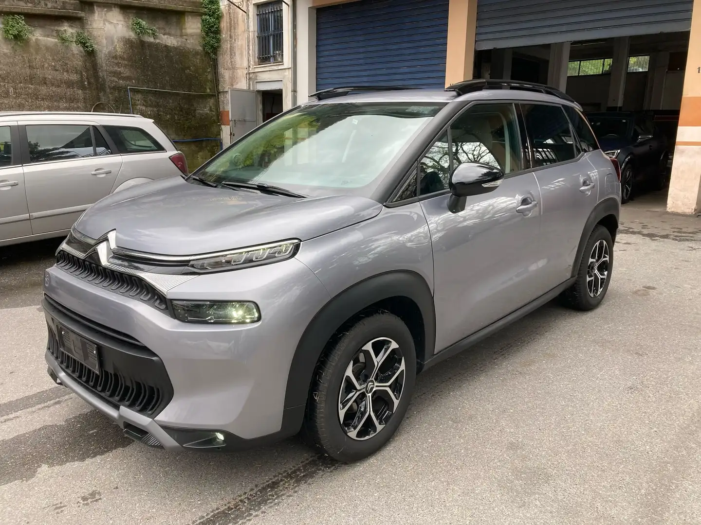 Citroen C3 Aircross 1.5 bluehdi Shine Pack s Grigio - 2