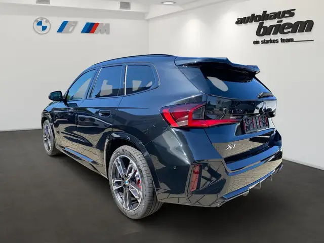 BMW X1 view 4