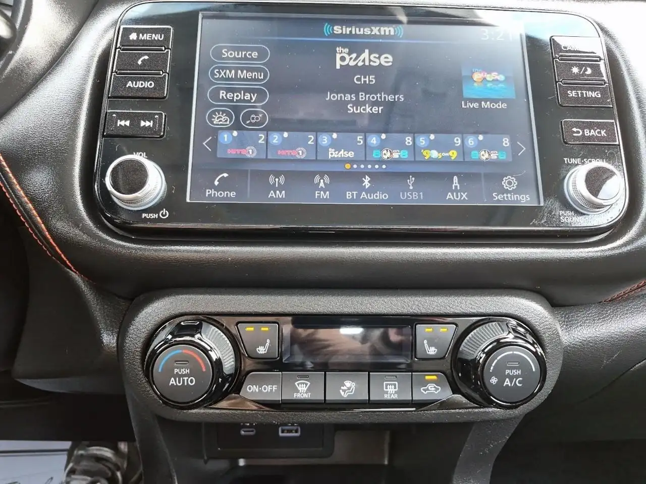 Nissan Kicks снимка Nissan Kicks
