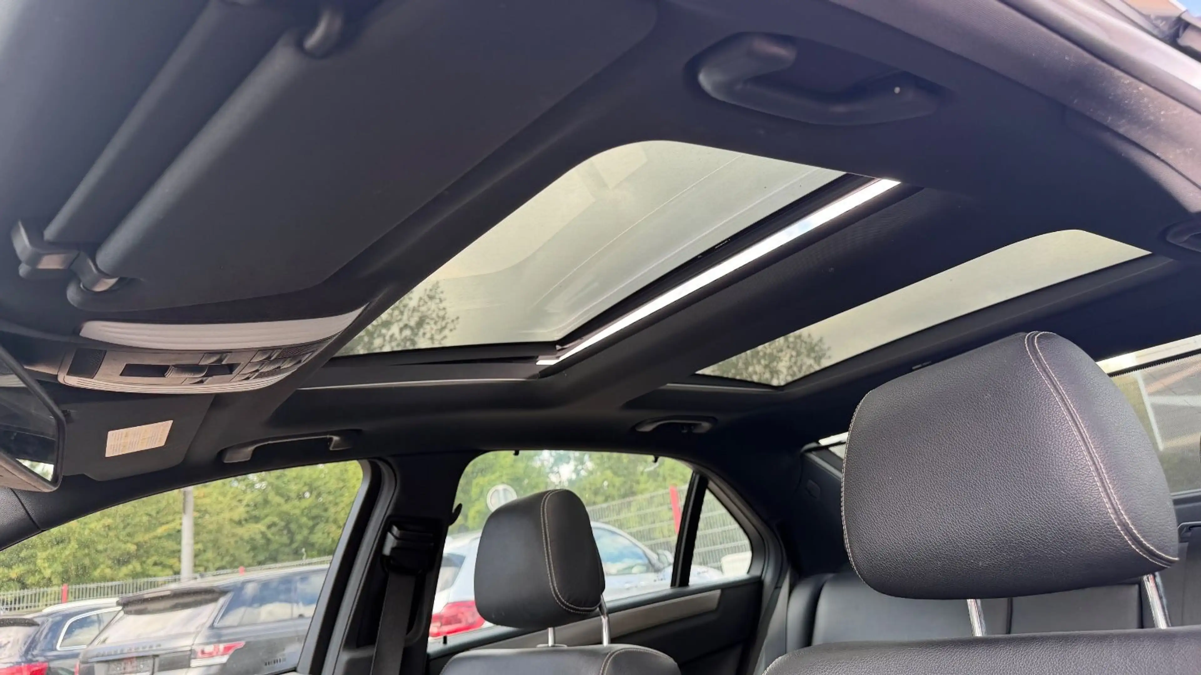 Mercedes-Benz E 350 CDI 4Matic AMG Line Avantgarde — photo 10