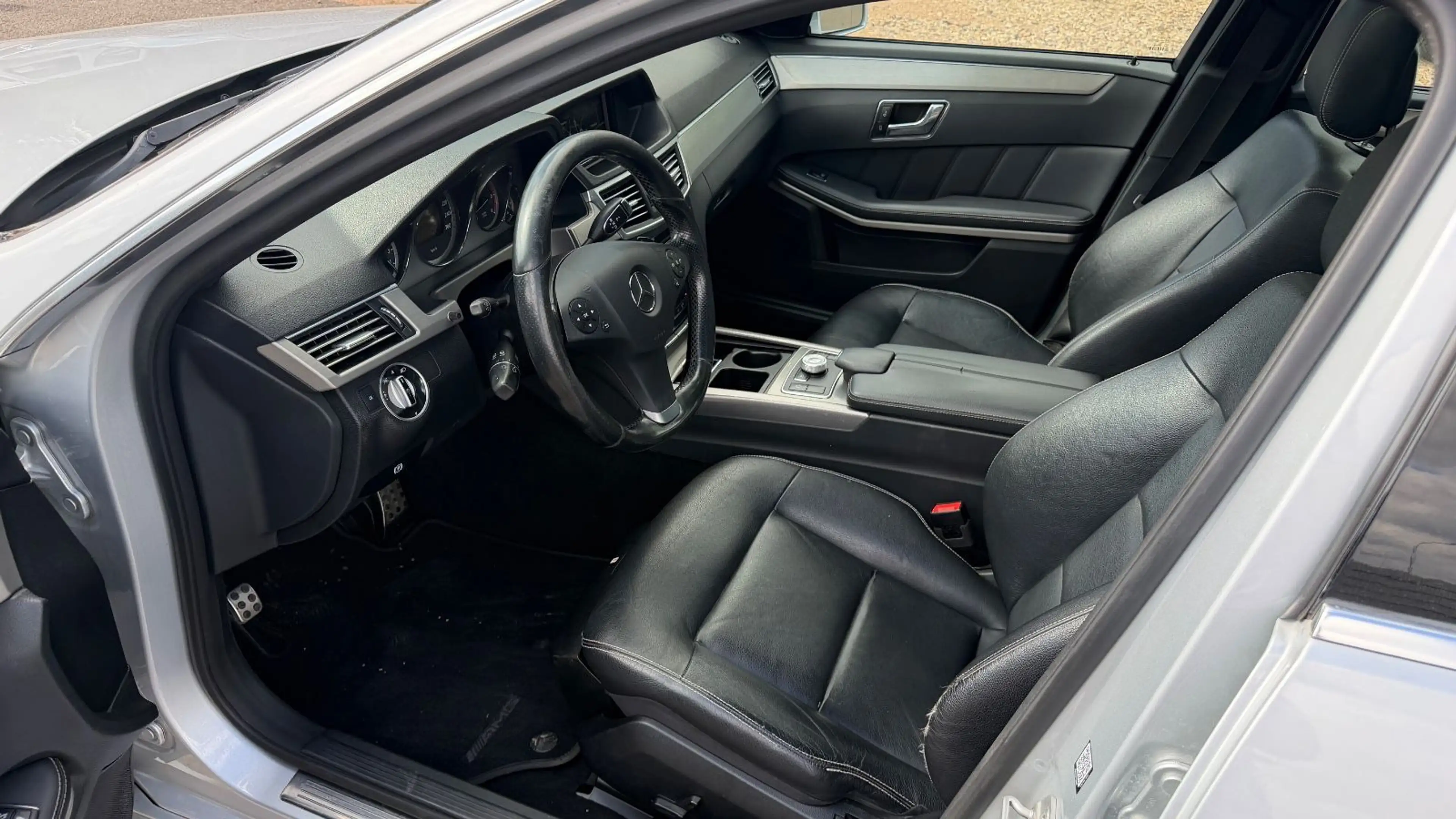 Mercedes-Benz E 350 CDI 4Matic AMG Line Avantgarde — photo 9