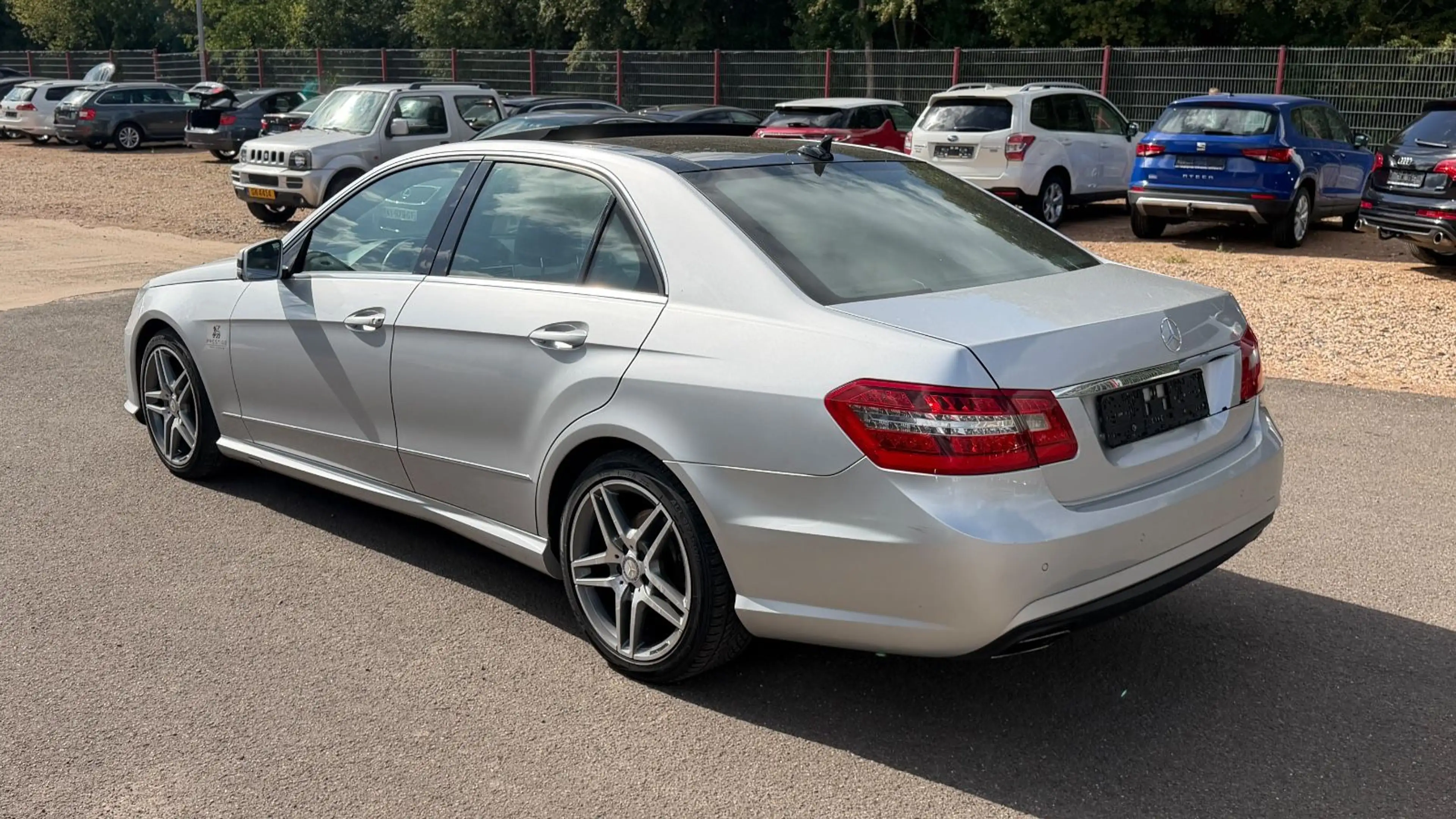 Mercedes-Benz E 350 CDI 4Matic AMG Line Avantgarde — photo 5