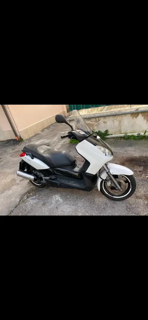 Yamaha X-Max 125 Alb - 2