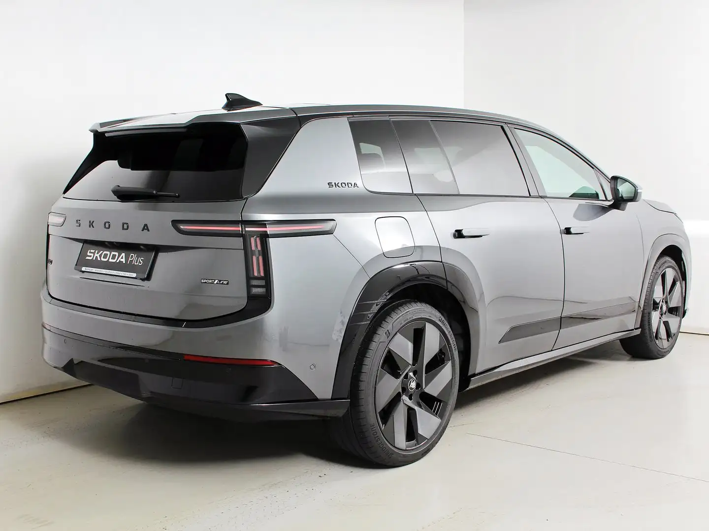 Skoda Peaq Sportline 90x Grau - 2