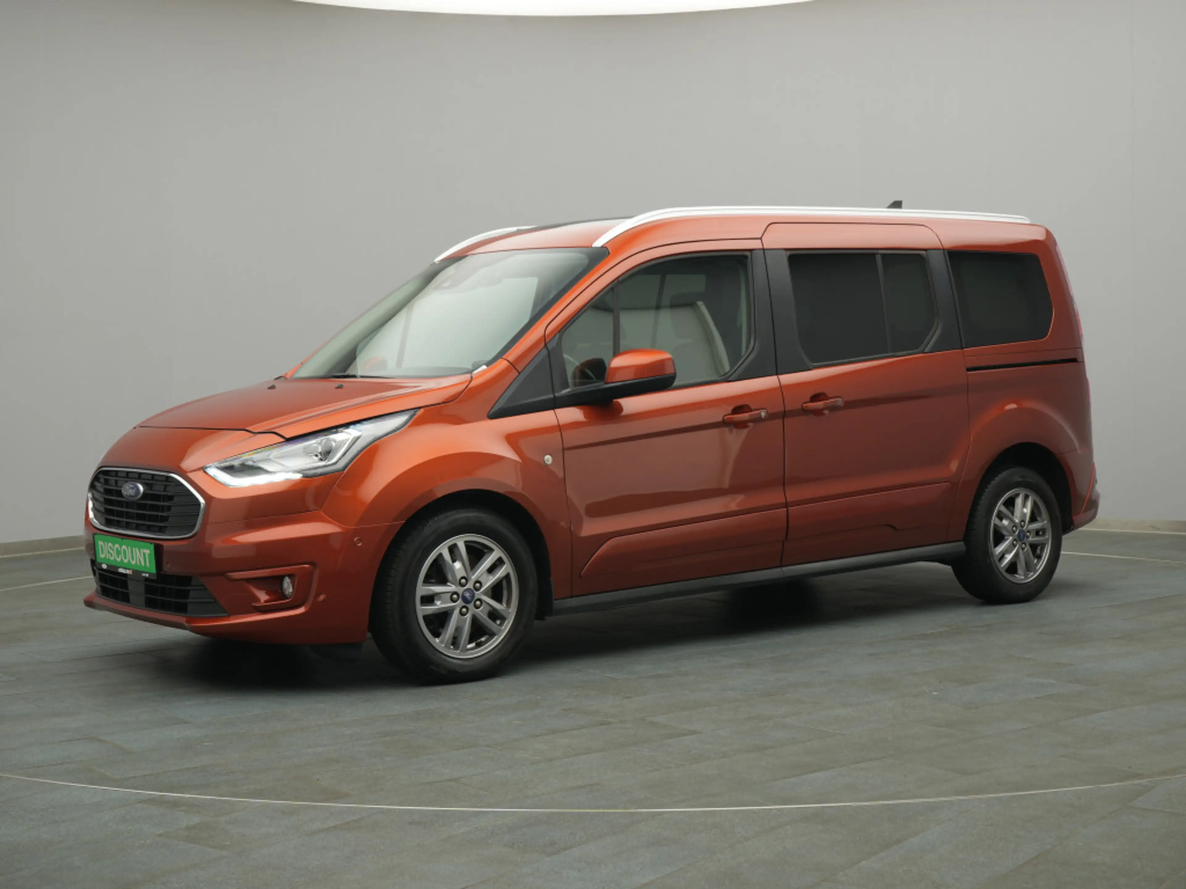 Ford Tourneo Grand Connect Titanium 120PS — photo 15