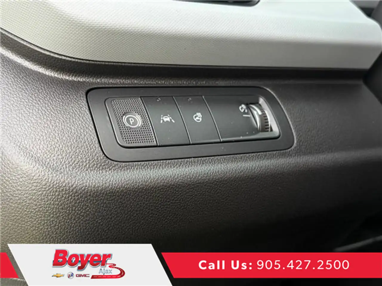 Chevrolet Bolt photo Chevrolet Bolt