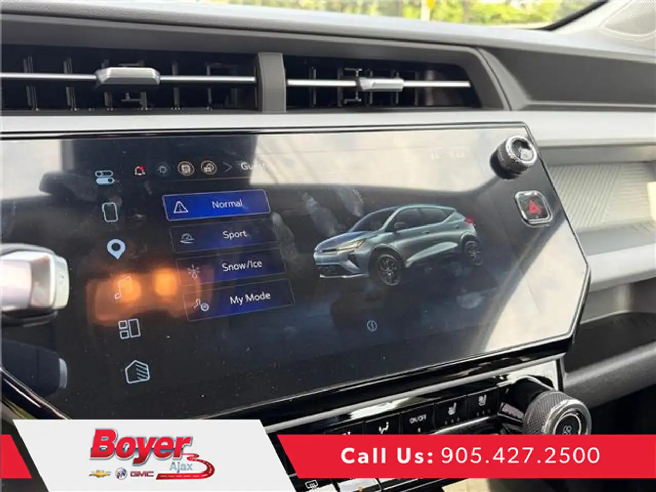 Chevrolet Bolt photo Chevrolet Bolt