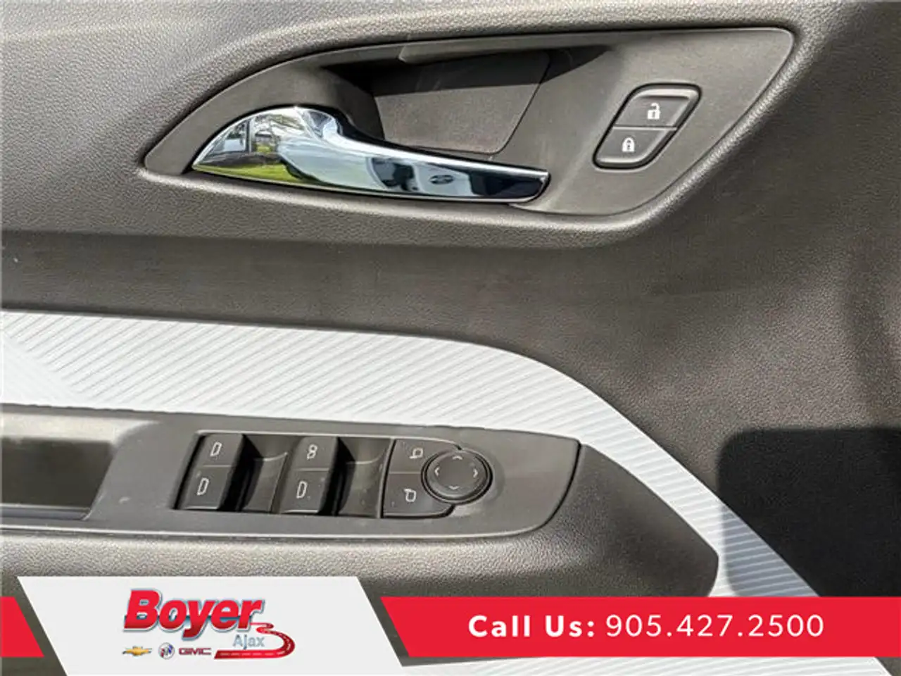 Chevrolet Bolt photo Chevrolet Bolt