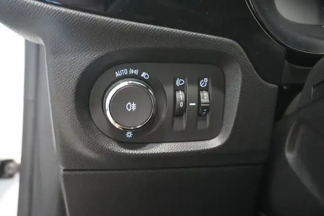 Opel Corsa view 14