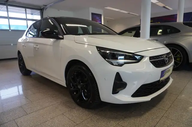 Opel Corsa view 3