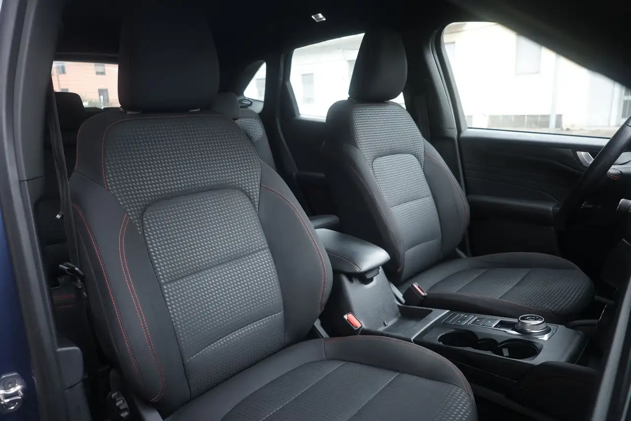 Ford Kuga 2.5 Benzina FHEV 190CV 4WD Vignale Auto 140KW ANNO 2022, миниатюра 6