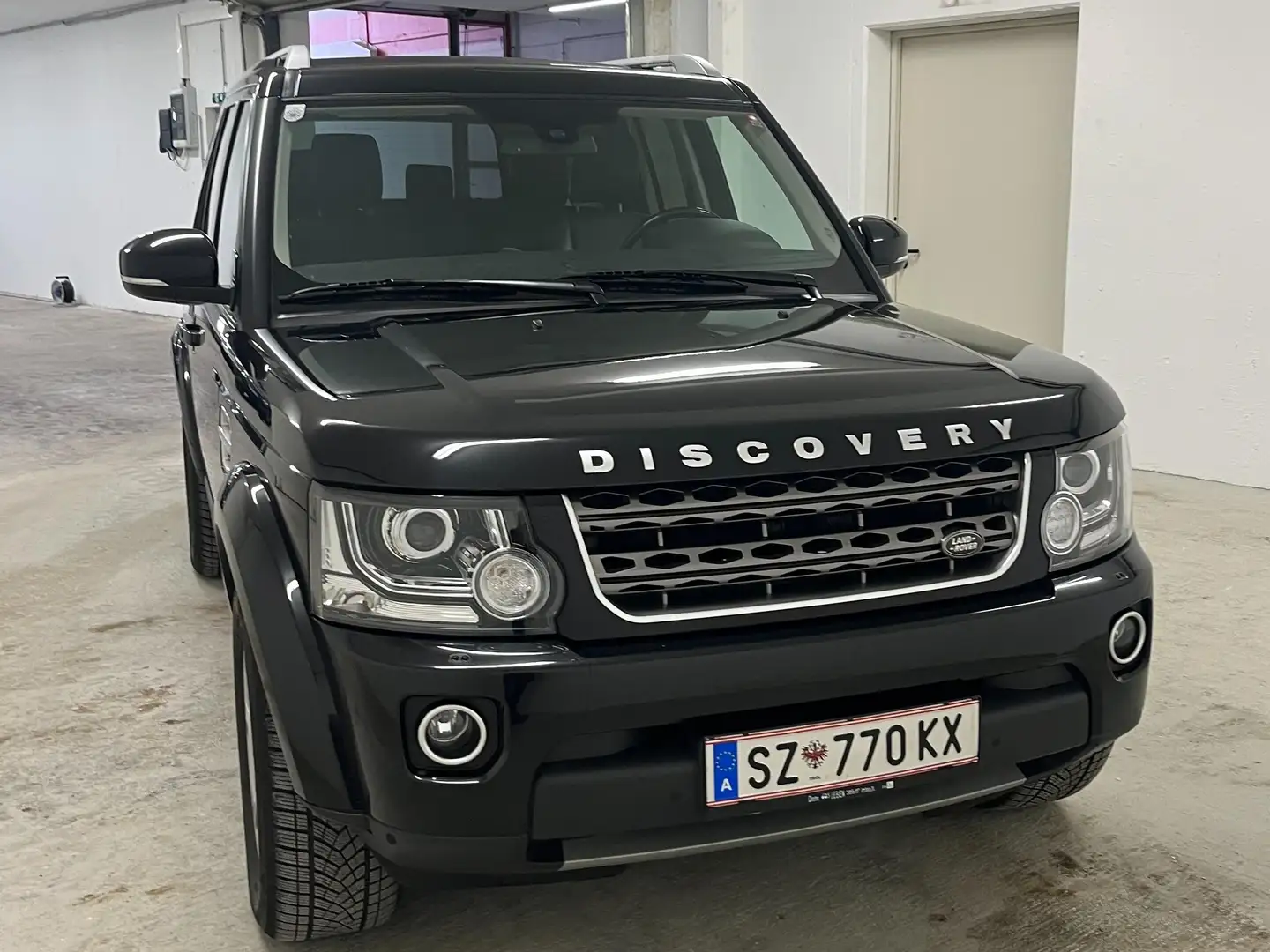 Land Rover Discovery SDV6 XXV Edition Schwarz - 2